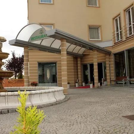 Hotel L'ascada Śrem