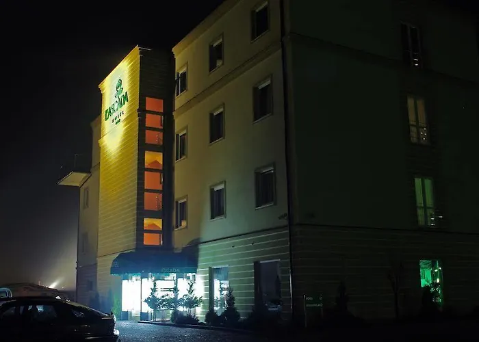 酒店 拉斯卡达酒店 Śrem